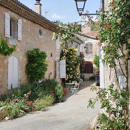 La Maison des Cornières Fourcès Esterno foto