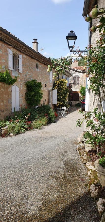 La Maison des Cornières Fourcès Esterno foto