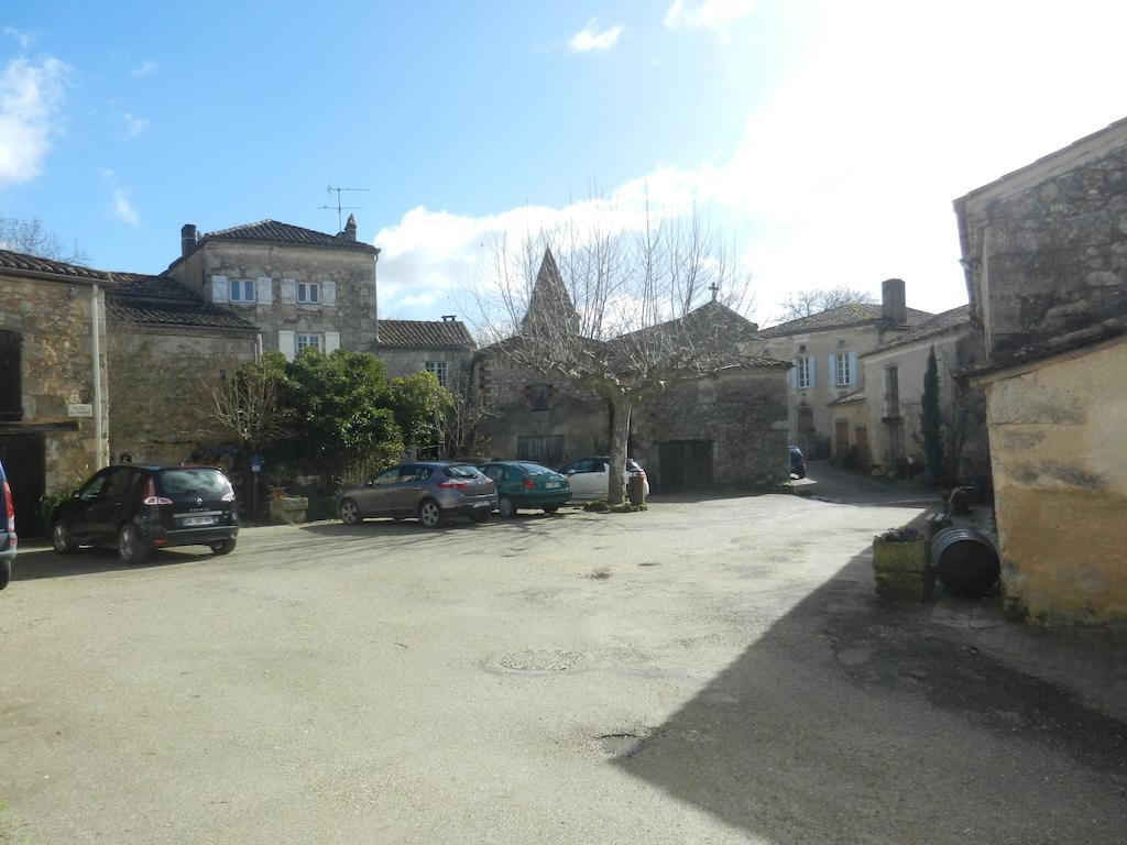 La Maison des Cornières Fourcès Esterno foto