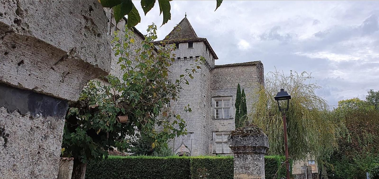 La Maison des Cornières Fourcès Esterno foto