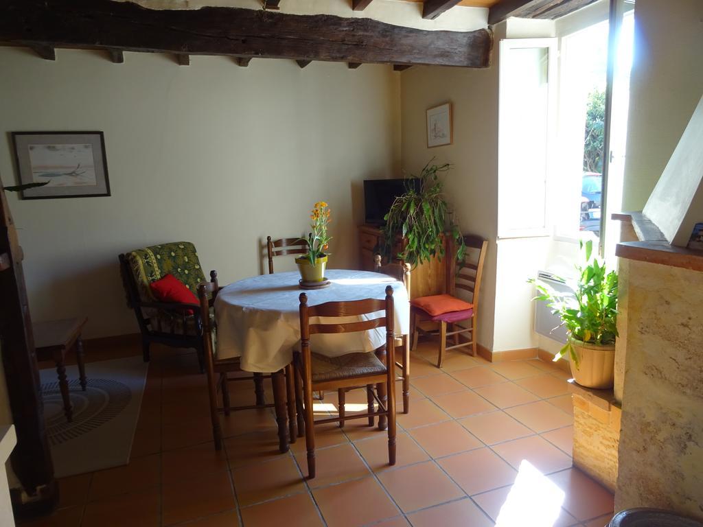 La Maison des Cornières Fourcès Esterno foto