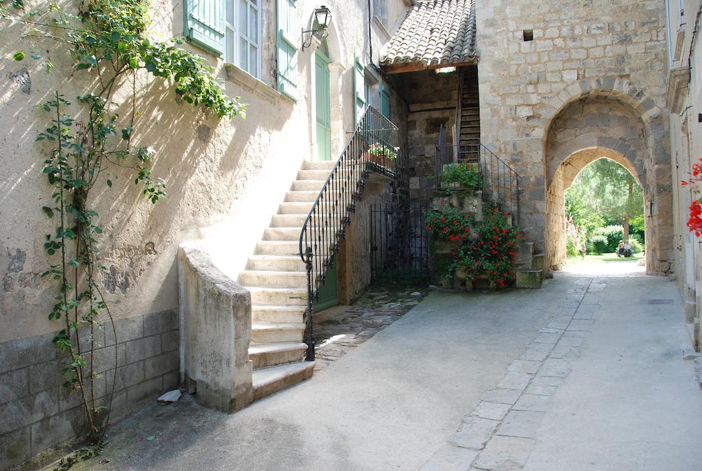 La Maison des Cornières Fourcès Esterno foto